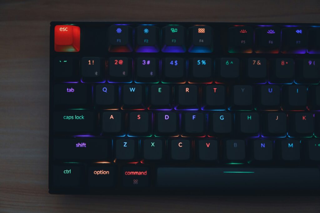 ゲーミングキーボード選びの基準を解説するイメージ画像